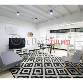 Townhouse for Rent: Townhouse Near Bts Phrakanong, 200 m², 6 bedroom(s) - OneDay_0