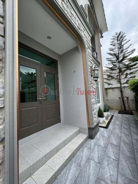 House for Rent: Grandio Sathorn, 216 m², 4 bedroom(s) - OneDay_0