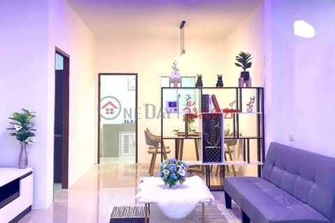 Town House For Sale Soi Chaiyapornvitee (TRI-TP000931)_0