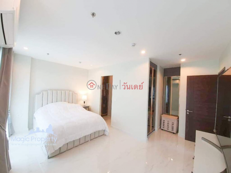 ฿ 17.5Million | 3 Bedroom Condominium For Sale in C Ekkamai, Watthana, Bangkok