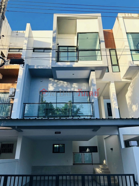 Property Search Thailand | OneDay | Residential | Sales Listings, 3-story townhouse for urgent sale