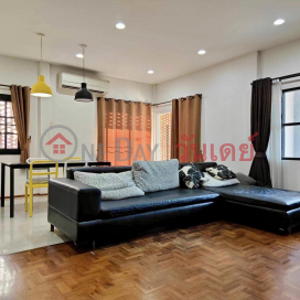 House for rent near Ruamchok market, International NIS school, ... _0