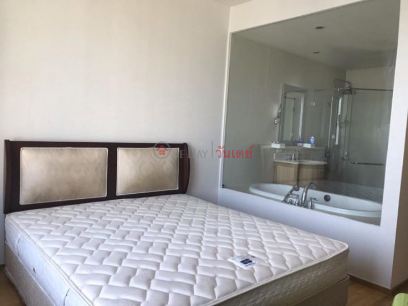 Condo for Rent: The Empire Place, 65 m², 1 bedroom(s) Rental Listings