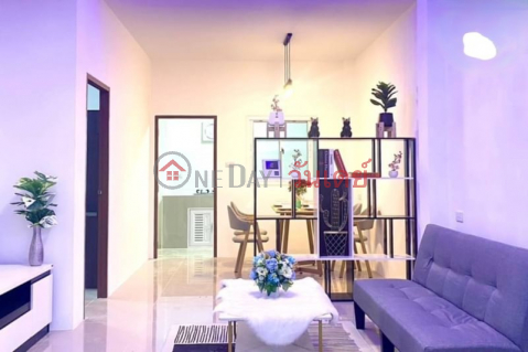 Town House For Sale Soi Chaiyapornvitee (TRI-12277)_0