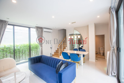 House for Rent: Baan Klang Muang Classe Ekkamai-ramintra, 241 m², 4 bedroom(s) - OneDay_0