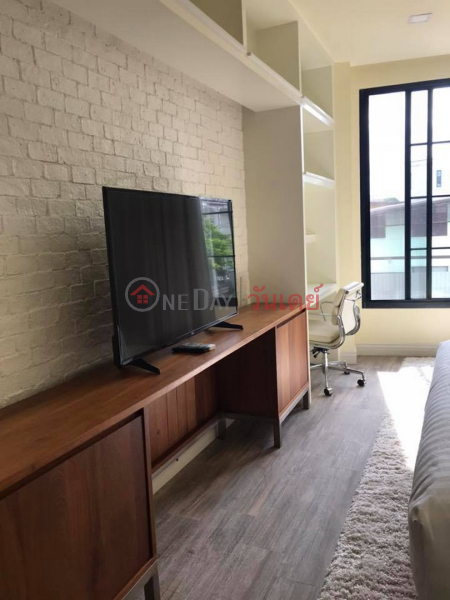 , 3, Residential Rental Listings, ฿ 121,000/ month