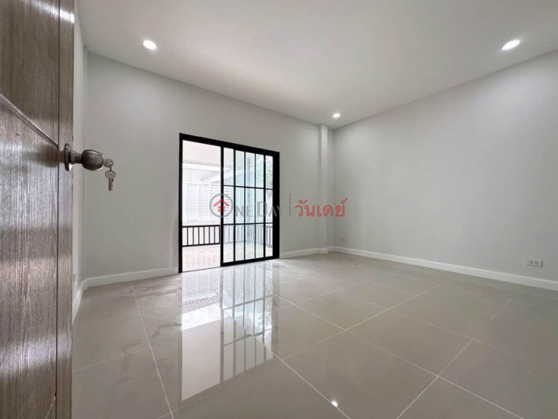 House for sale at Sinsuk Thani Village, newly renovated Sales Listings