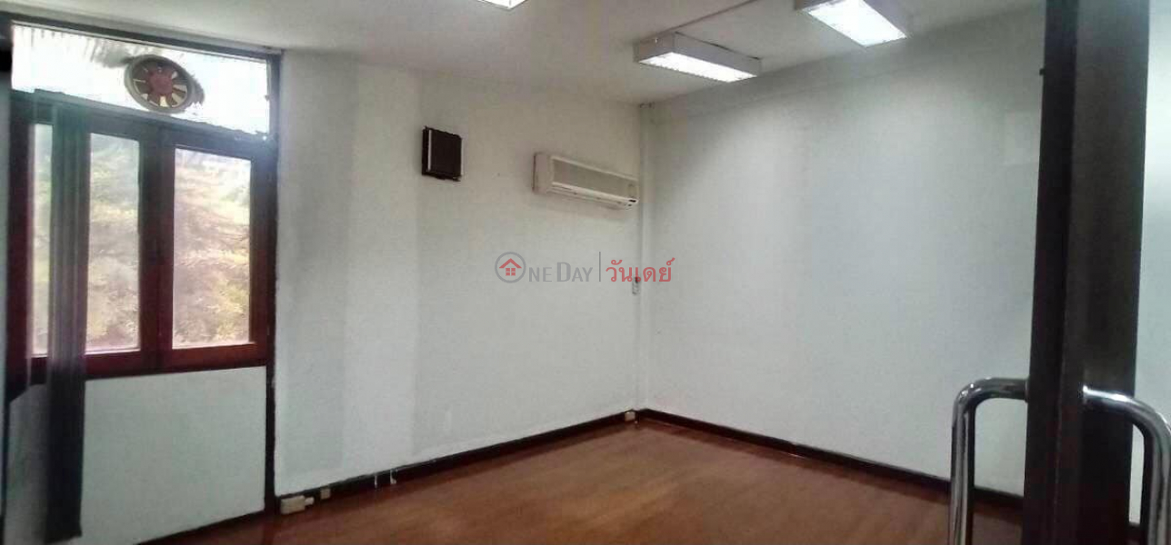 2-Storey Detached House Sukhumvit 71 Rental Listings (TRI-8175)