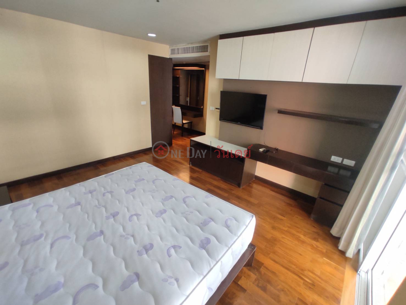 ฿ 59,000/ month Condo for Rent: Richmond Hills Residence Thonglor 25, 220 m², 3 bedroom(s)