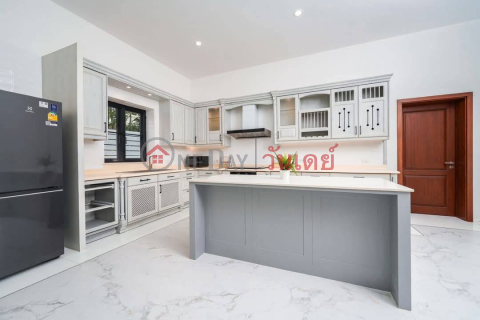 Luxurious Pool Villa for Sale in Land and House Chalong Village, Phuket _0