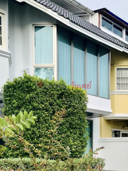 Townhouse for Rent: Prompak Place, 600 m², 3 bedroom(s) Rental Listings