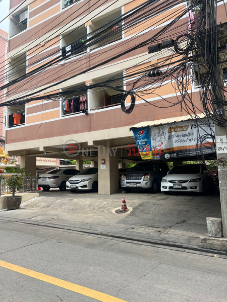 Arunrung Apartment 1 (อรุณรุ่ง อพาร์ทเมนต์ 1),Chatuchak | OneDay วันเดย์(1)