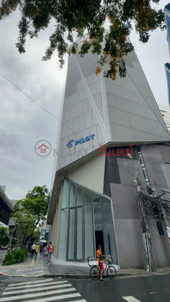 โชว์รูม ไพลอท (pilot showroom) บางรัก | OneDay วันเดย์(1)