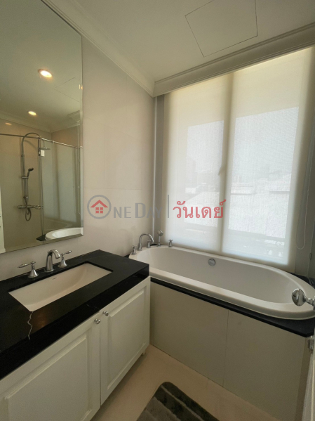 ฿ 70,000/ month, Condo for Rent: Royce Private Residences, 111 m², 2 bedroom(s)