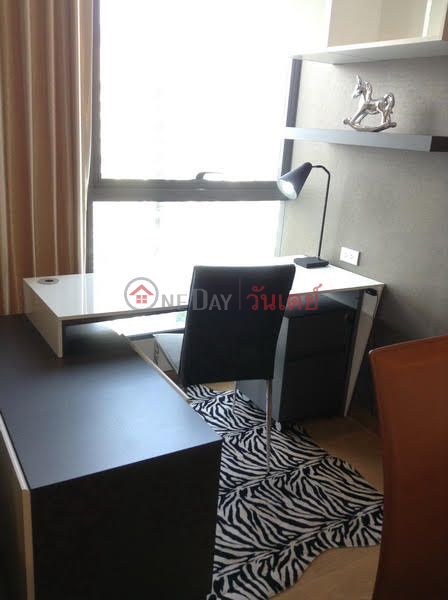 ฿ 49,000/ month, Condo for Rent: The Lumpini 24, 60 m², 2 bedroom(s)