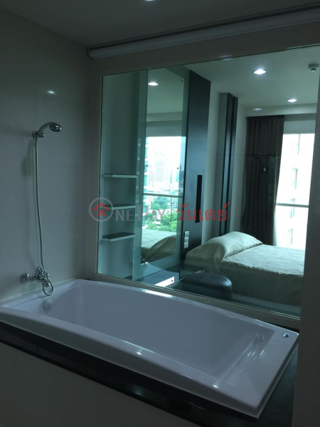 Property Search Thailand | OneDay | Residential Rental Listings | Condo for Rent: The Address Chidlom, 58 m², 1 bedroom(s)