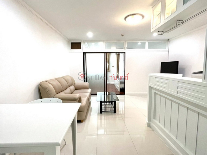 Condo for Rent: Supalai Place, 49 m², 1 bedroom(s) Rental Listings