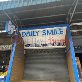 Daily smile Dental Clinic- 428, 26 Ratchawithi Road Soi Ratchawithi 5,Ratchathewi, Thailand