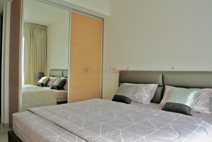 Property Search Thailand | OneDay | Residential Rental Listings | Condo for Rent: The Lofts Ekkamai, 45 m², 1 bedroom(s)