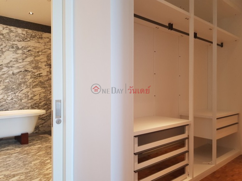 ฿ 161,000/ month, Condo for Rent: The Ritz - Carlton Residences at MahaNakhon, 125 m², 2 bedroom(s)