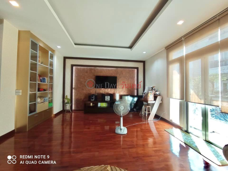 ค้นหาอสังหาริมทรัพย์ในประเทศไทย | OneDay | ที่อยู่อาศัย, รายการขาย, Modern House in Compound closed Thonglor