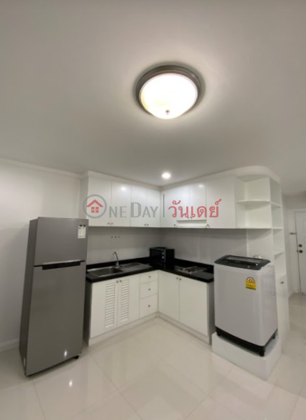 Condo for Rent: Supalai Place, 49 m², 1 bedroom(s) Rental Listings