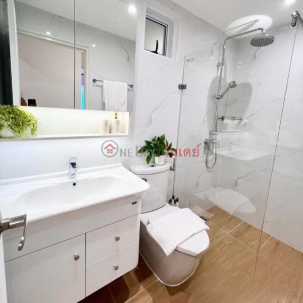 Fortune Condo Town 3 Beds 2 Baths Soi Narathiwas 24, Thailand Sales | ฿ 7.5Million