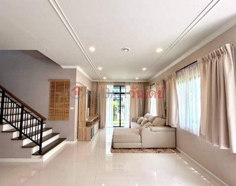 House for Rent: Grand Britania Wongwaen Ramindra, 170 m², 3 bedroom(s) - OneDay_0