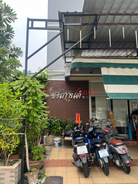 Chanikan Apartment (ชนิกานต์ อพาร์ทเมนต์),Chatuchak | OneDay วันเดย์(5)