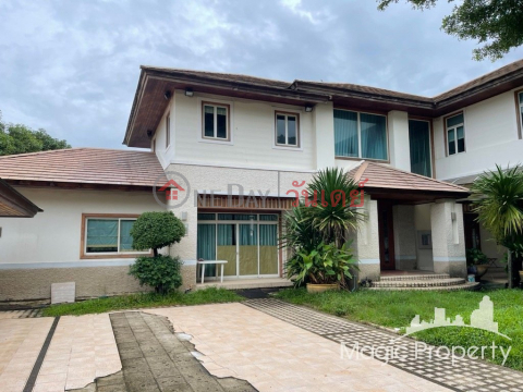 5 Bedroom Single House For Sale on Krung Thep Kritha Rd, Saphan Sung, Bangkok _0