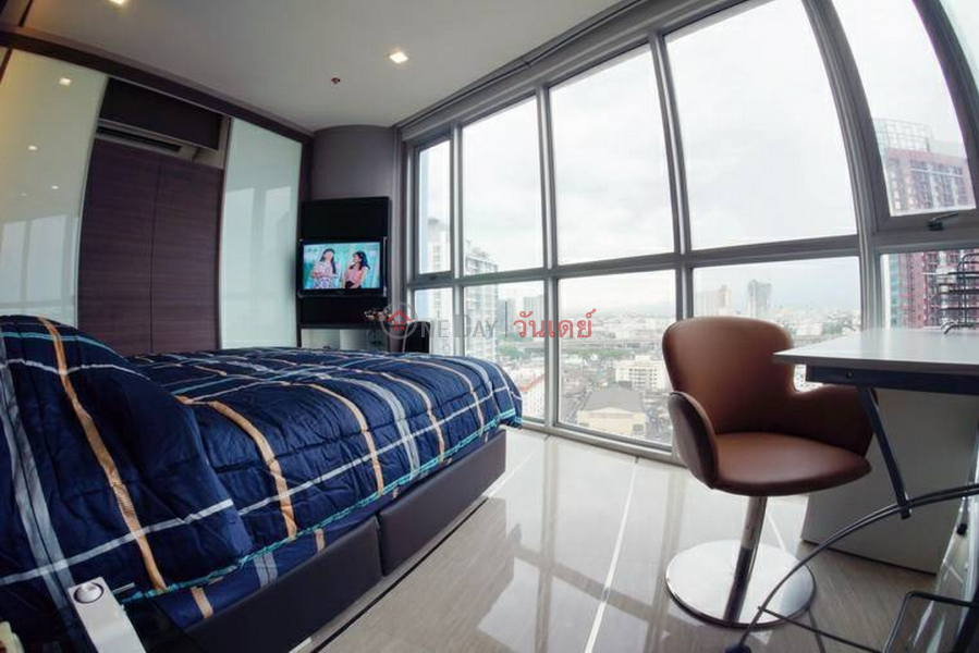 Condo for Rent: Sky Walk Condominium, 54 m², 1 bedroom(s) Rental Listings