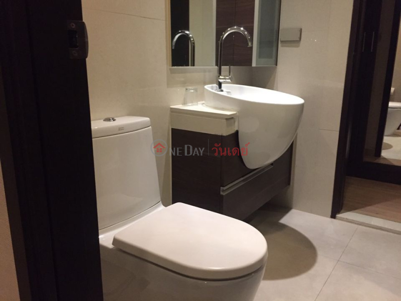 Condo for Rent: Sky Walk Condominium, 52 m², 1 bedroom(s) Rental Listings