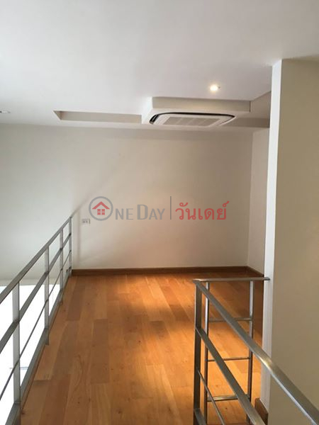 Condo for Rent: Downtown Forty Nine, 140 m², 3 bedroom(s) Rental Listings